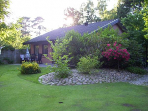 Ferienhaus mit Garten in herrlicher Lage in Strandnähe in Höllviken